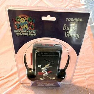 Looney Tunes Bugs Bunny Tronics Vintage Toshiba Walk-Man
